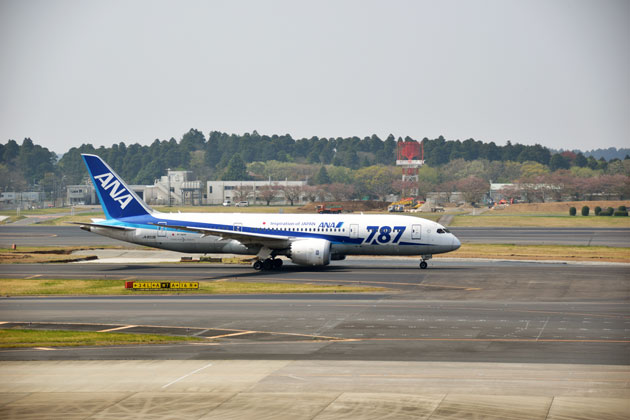 全日空機
