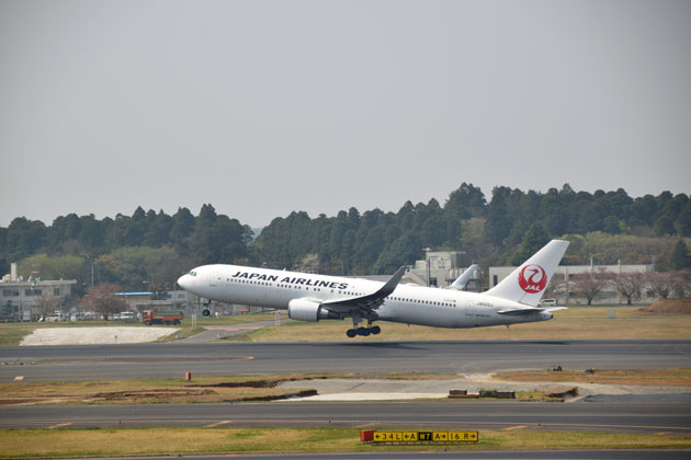 日航機