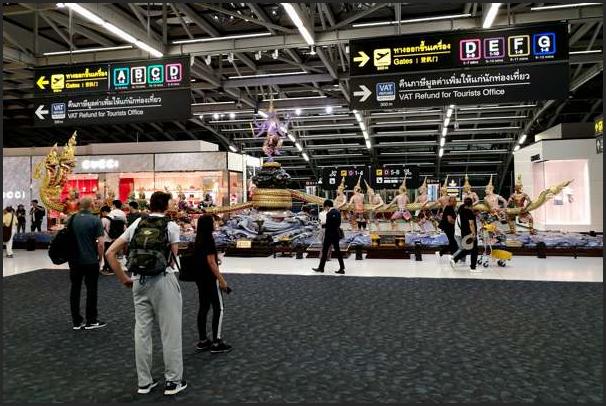 スワンナプーム国際空港出発ロビー
