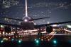 夜の空港