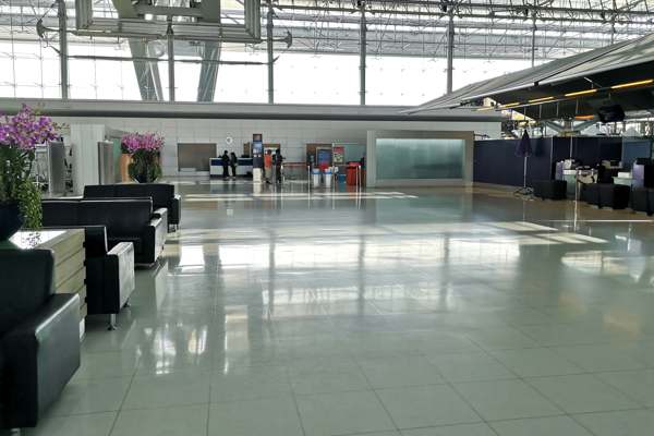 スワンナプーム国際空港タイ航空ビジネスクラスカウンター